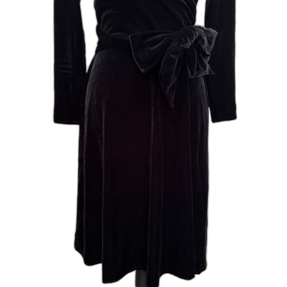 Talbots Belted Faux Wrap Dress Black‎ Velvet Holiday Party Chic Size 4 Petite - Picture 4 of 6